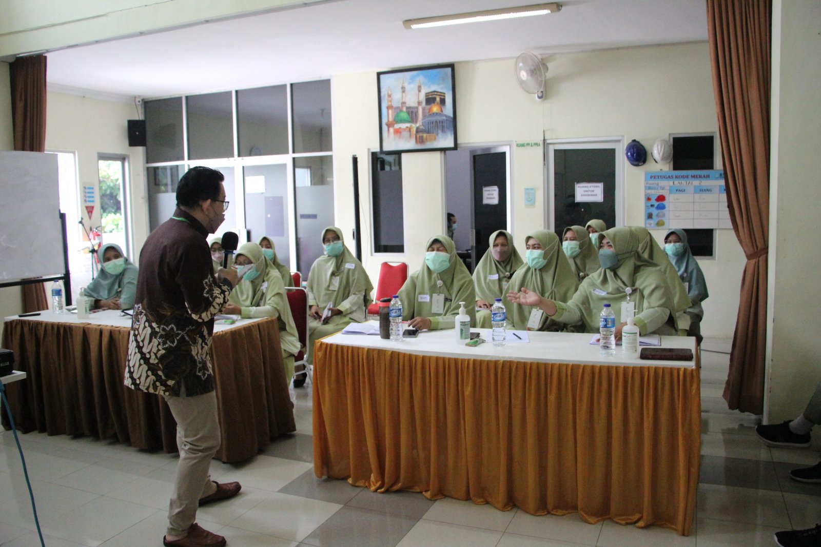 Pelatihan Pelayanan Prima Karyawan RS Karima Utama